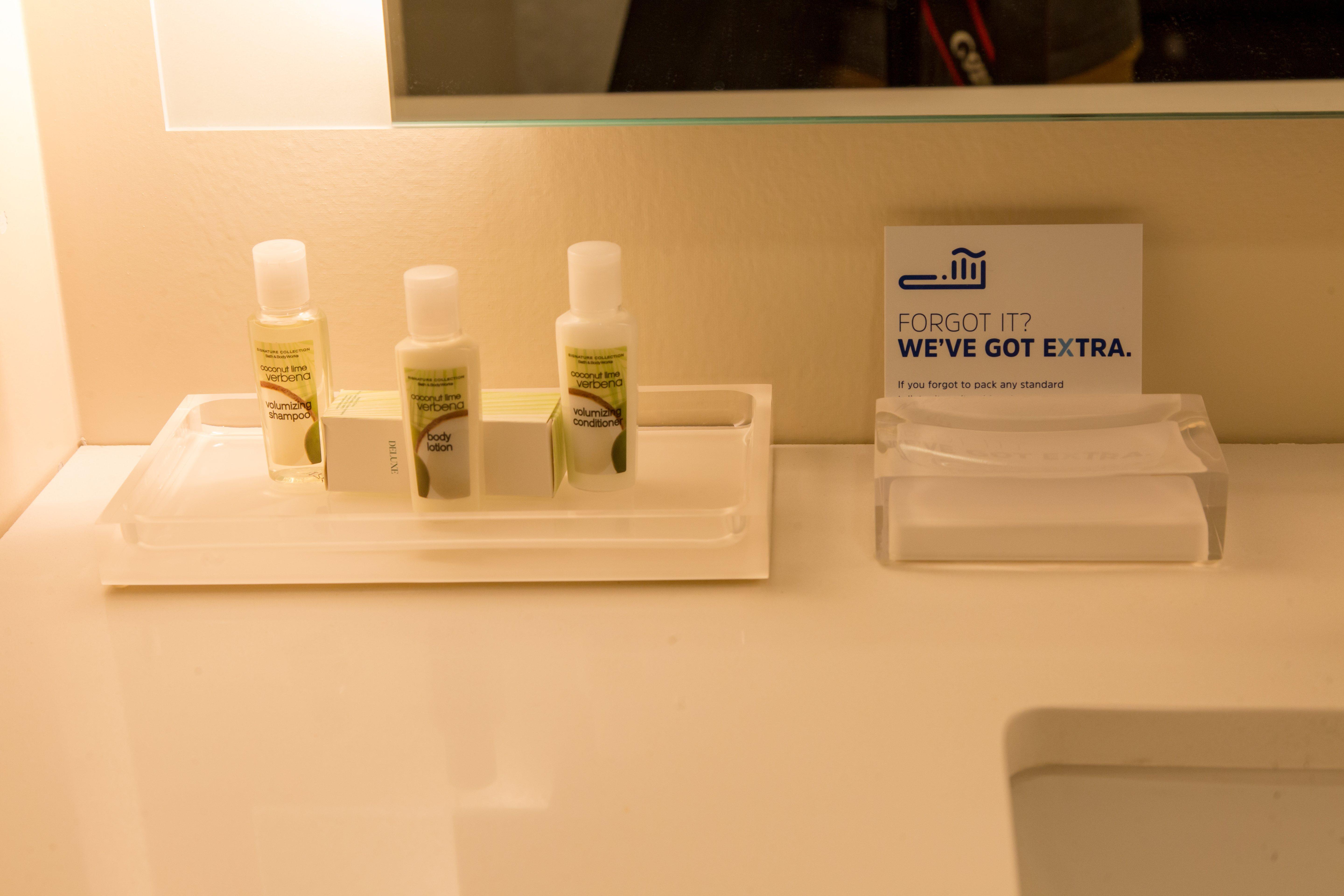 Holiday Inn Hotel & Suites - Mount Pleasant By Ihg Экстерьер фото