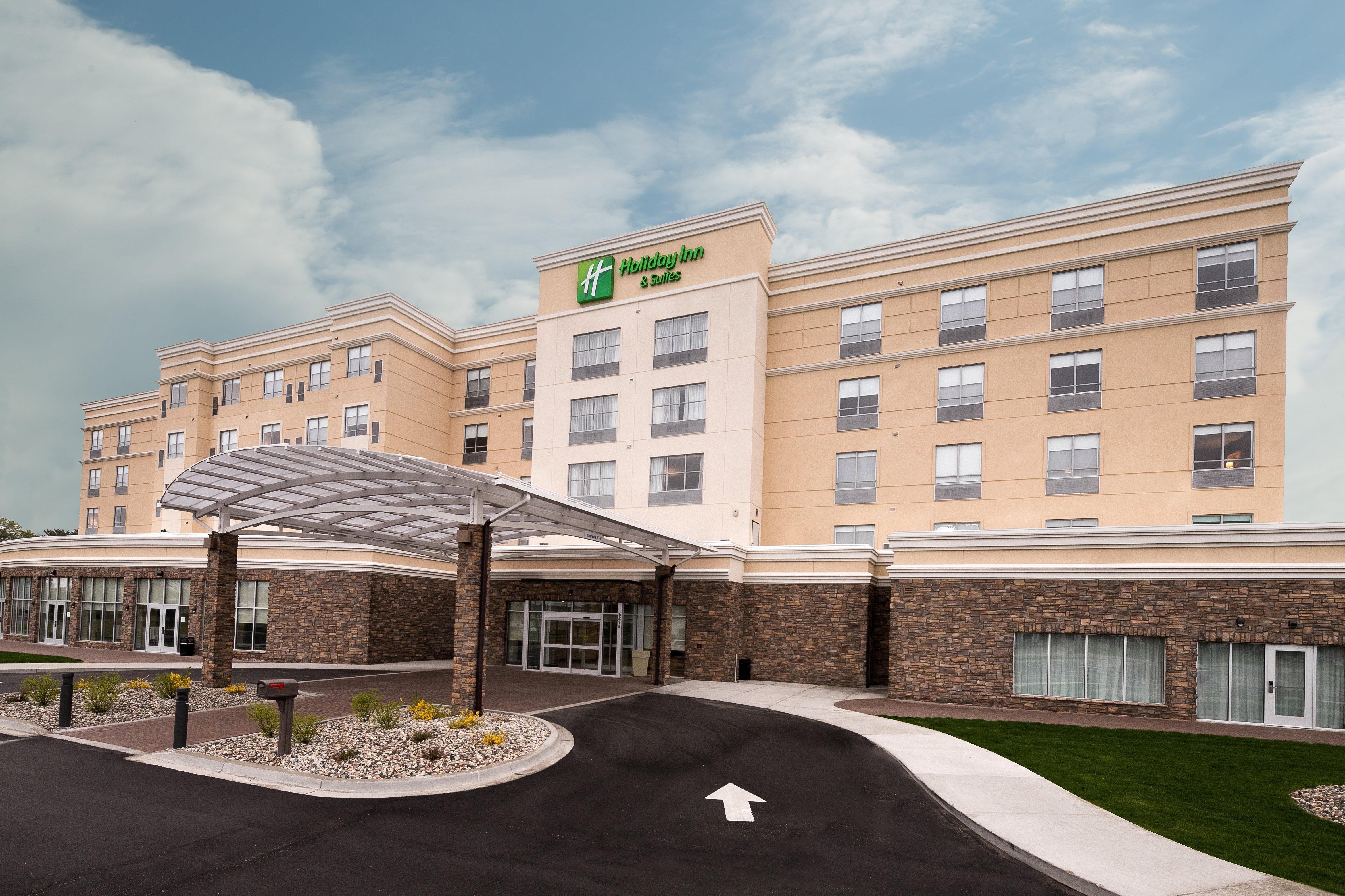 Holiday Inn Hotel & Suites - Mount Pleasant By Ihg Экстерьер фото