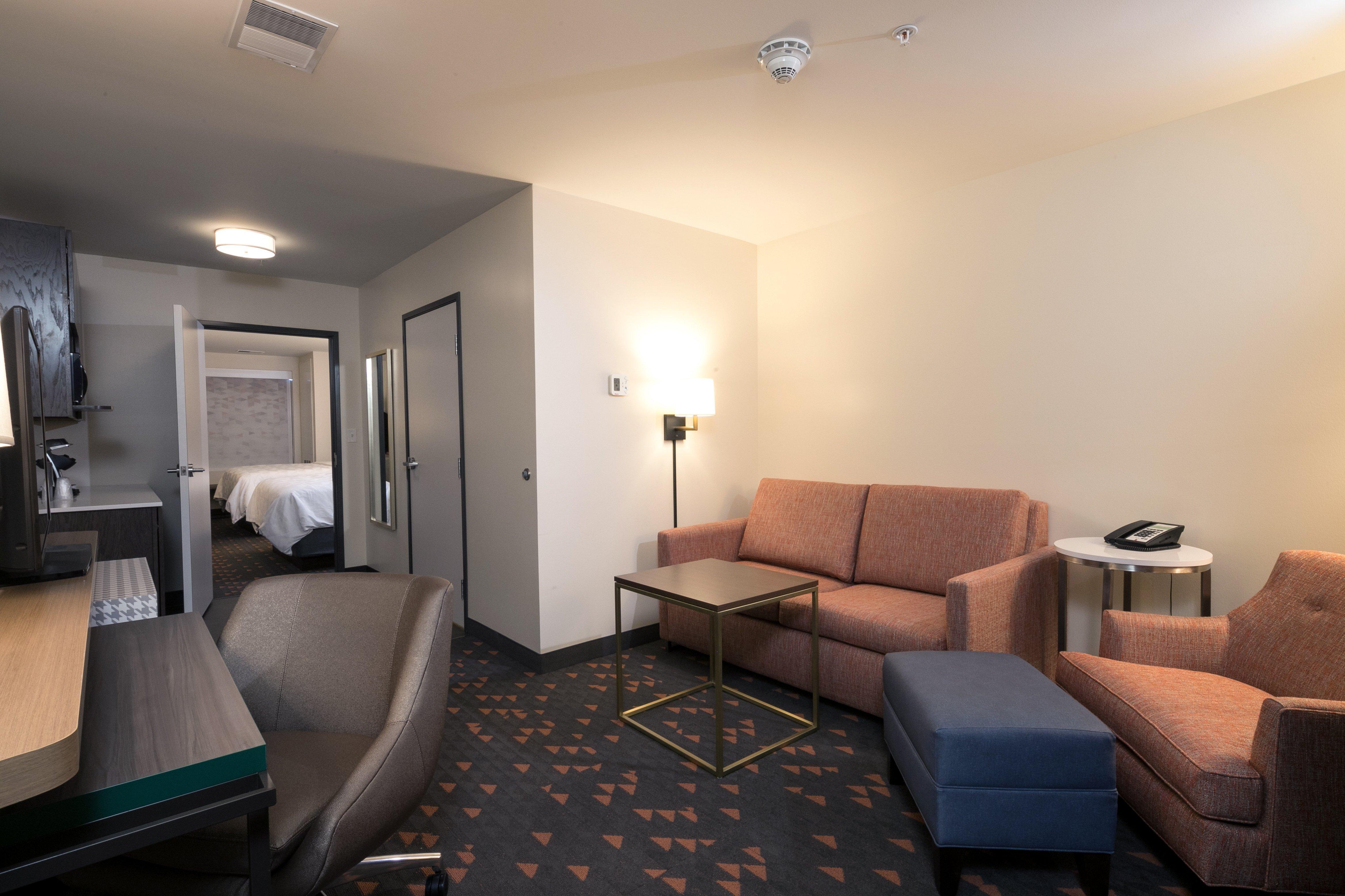 Holiday Inn Hotel & Suites - Mount Pleasant By Ihg Экстерьер фото